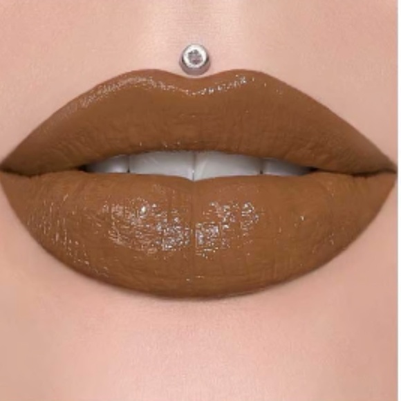 Jeffree Star Other - JEFFREE STAR Supreme Gloss-Top Shelf